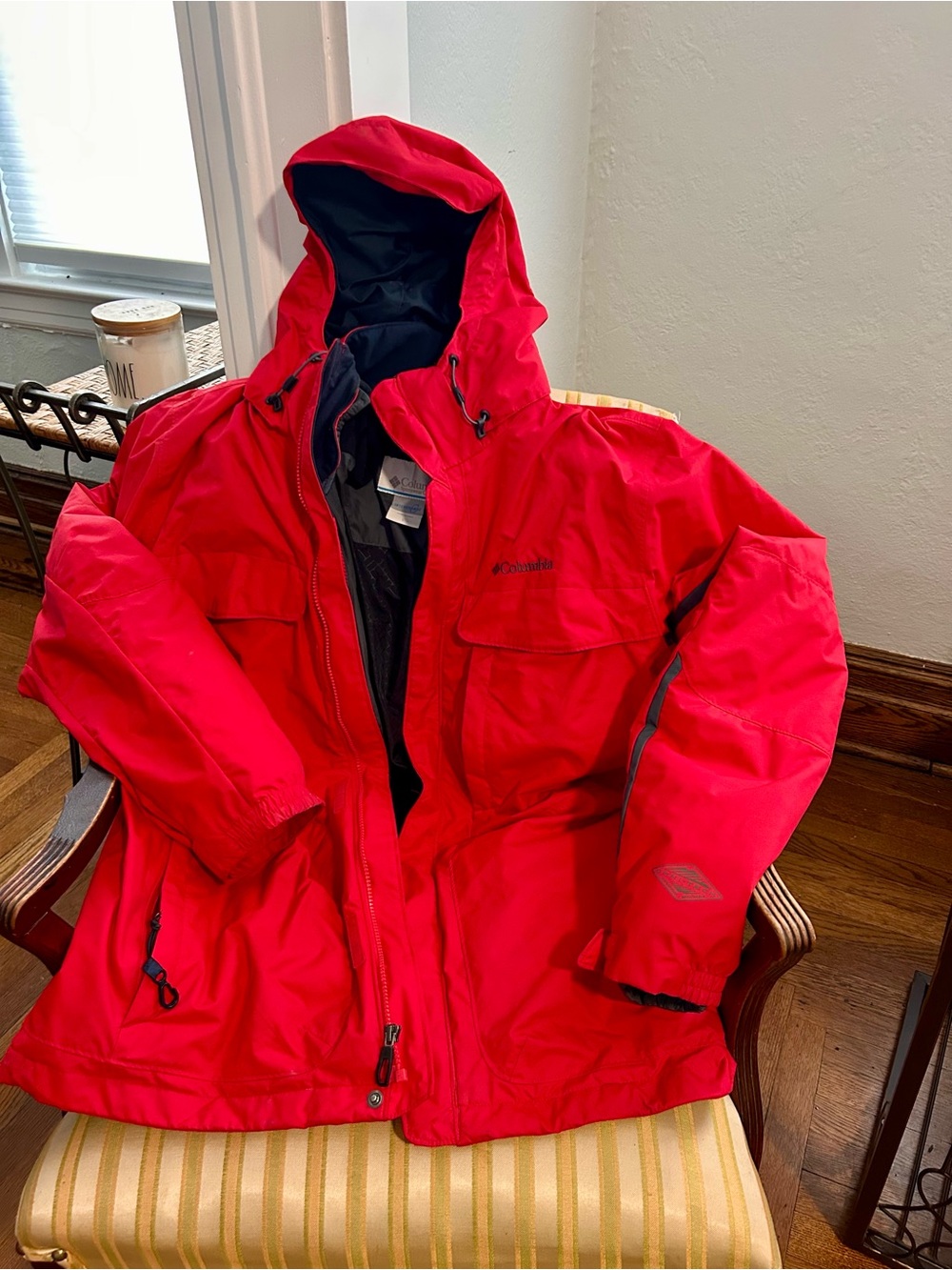 Columbia interchange, Omni tech, red and gray jacket size large
